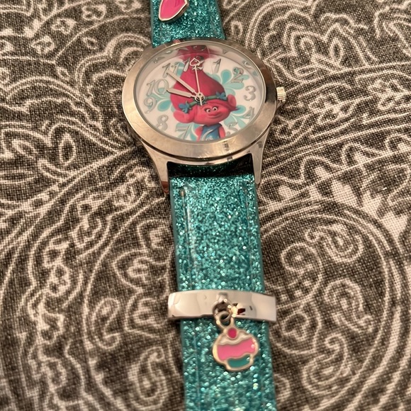 Troll watch - Picture 2 of 9